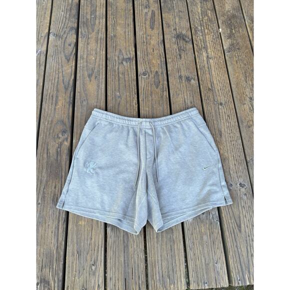Nike Sportswear Sacramento Kings Fleece Shorts Size XL - Picture 1 of 8